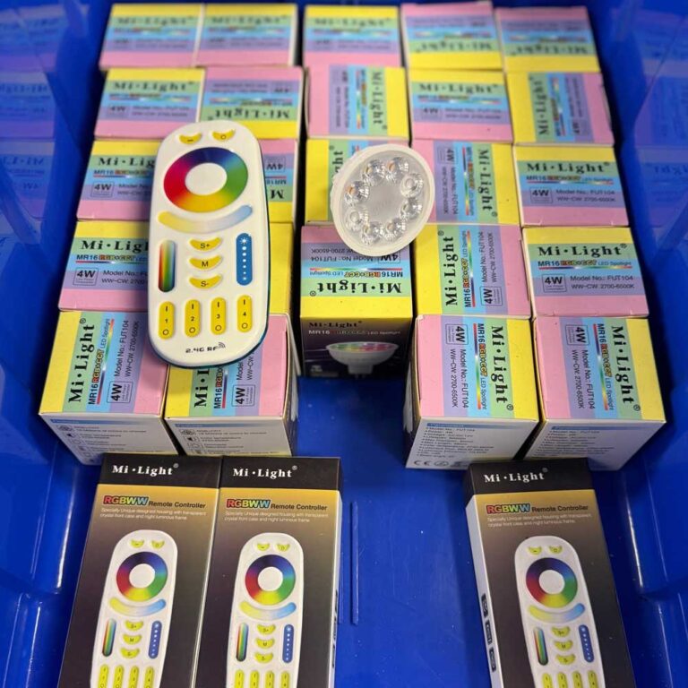FUT104 12V MR16 MILIGHT MIBOXER RGBW RGB CCT